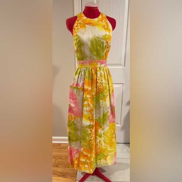 Rare Vintage 1970s Tori Richard Honolulu Yellow Floral Halter Maxi Dress - Picture 7 of 12
